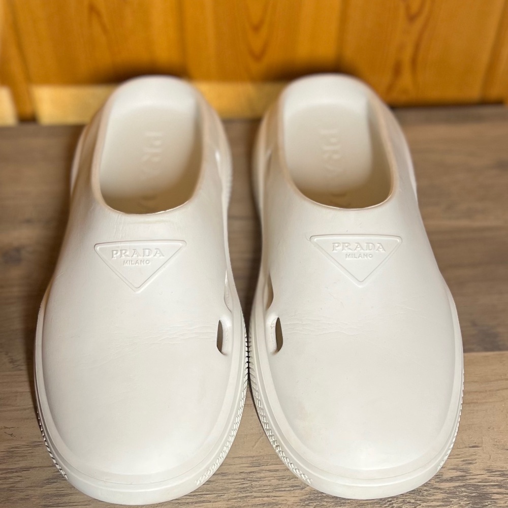 Mens White Prada foam rubber mules